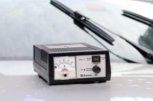 Зарядное устройство Вымпел 30 автомат 20А, 14.8/16/19в, стрелочный